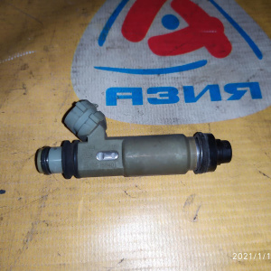 Форсунка Toyota 4A-FE Corolla Spacio AE111 трамб. / 23209-15040