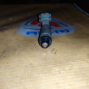 Форсунка Toyota 4A-FE Corolla Spacio AE111 трамб. / 23209-15040