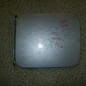 Лючок бензобака NISSAN Cube Z10