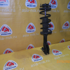 Стойка Mazda LWEW/LW3W/LW5W/LWFW MPV перед, лев ухо под стабилизатор в верху. с2002 по 2005г.