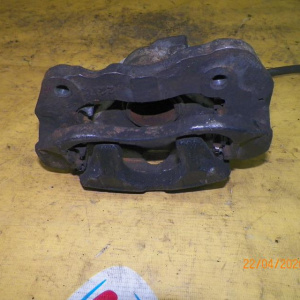 Суппорт Mitsubishi P25W Delica перед, лев (2211)