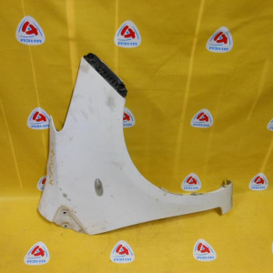 Крыло Toyota Vitz/Yaris KSP90 '2005-2007 перед, прав с отверстием
