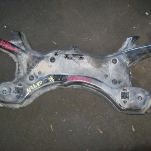 Балка TOYOTA NZE120/NZE140/ZZT230/ZRE170 F поперечная