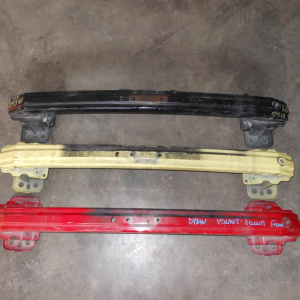 Усилитель бампера Mazda Demio DY3W F