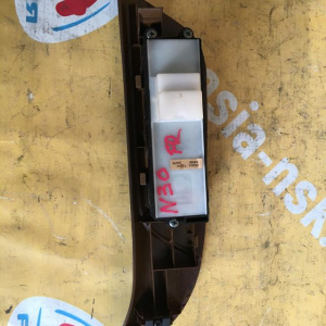 Пульт стеклоподъемника NISSAN R'nessa N30 перед, прав