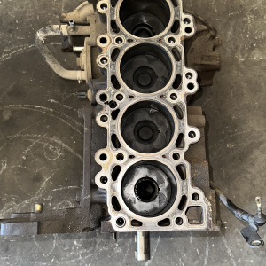 Блок Двигателя NISSAN YD22-025283A В СБОРЕ