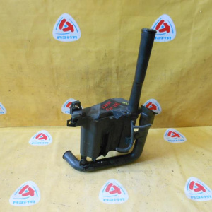 Бачок омывателя TOYOTA GX115 Mark II 060851-039