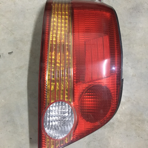 Стоп MITSUBISHI L Galant EA1A '2001 sed. (красные полоски)