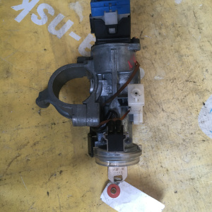 Замок зажигания Mitsubishi N84W Chariot Grandis