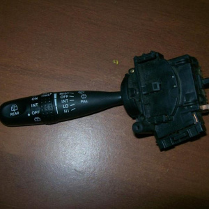Блок подрулевых переключателей Toyota Corolla Fielder/Corolla Spacio/Raum/Succeed/Vitz #ZE12#/NCZ20/NCP50/NCP10 L [дворники]