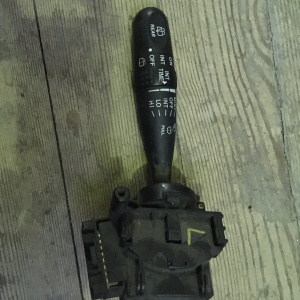 Блок подрулевых переключателей Toyota Corolla Fielder/Corolla Spacio/Raum/Succeed/Vitz #ZE12#/NCZ20/NCP50/NCP10 L [дворники]