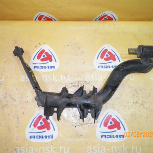 Рычаг HONDA RN1/RN2/RN3/RN4 Stream зад, прав н Поперечный.