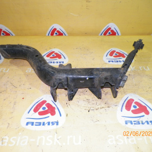 Рычаг HONDA RN1/RN2/RN3/RN4 Stream зад, прав н Поперечный.