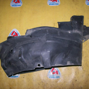 Подкрылок Mazda Familia BJ5P '2000-2003 перед, прав B28V