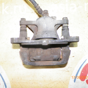 Суппорт Toyota GX90/LX90/SX90/GS151/LS151 зад, лев 47750-22300 PE38 Mark II/Chaser/Cresta