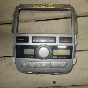 Климат-контроль TOYOTA ACM21 Ipsum дефект