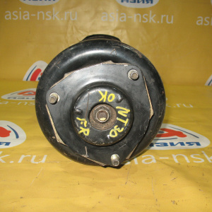 Стойка NISSAN NT30 X-Trail перед, прав