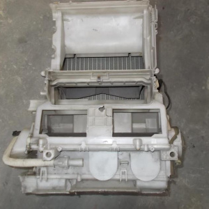 Печка TOYOTA SXV20 Camry Gracia салонная деф.(рад.конд.)