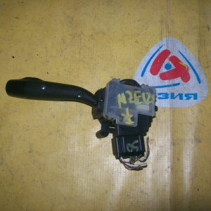 Блок подрулевых переключателей TOYOTA ZCT15/SV50/ACR40/ZZE120/MNH10/ZZT240 R {повороты]