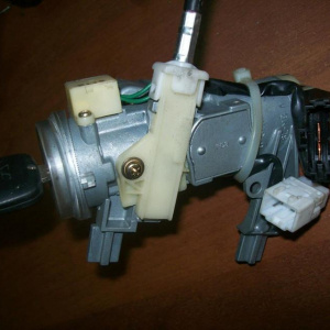 Замок зажигания MITSUBISHI Z25W Colt