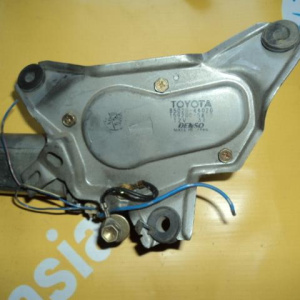 Моторчик привода дворниками TOYOTA Ipsum ACM21 R