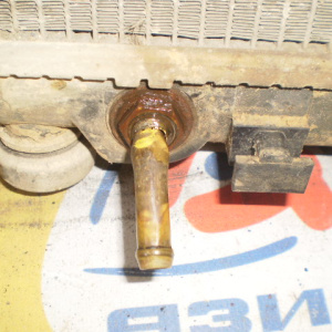 Радиатор охлаждения HONDA MA4/MB4/EG8/EK3/EY6/GA4 a/t Дефект трубки (голый)