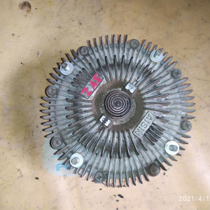 Термомуфта Toyota 3VZ/5VZ Hilux Surf VZN130/VZN185/VZJ95 высота 67 мм. диаметр по центрам болтов 136/62 мм.