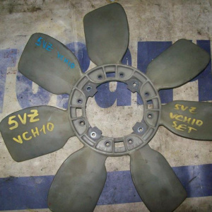 Крыльчатка Toyota 5VZ Granvia VCH16/VZJ95 диаметр по центрам болтов 136 мм. длина 470 мм. 16361-62010