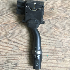 Блок подрулевых переключателей TOYOTA Altezza SXE10 R [повороты] туманки