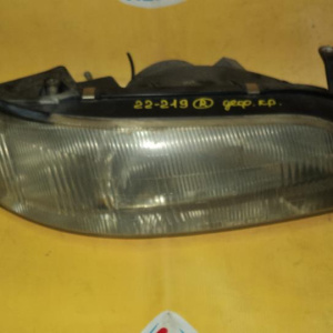 Фара TOYOTA прав Mark II GX90 деф.крепл.