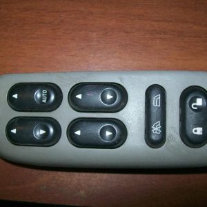 Пульт стеклоподъемника Mazda Tribute EPFW E1206635YB