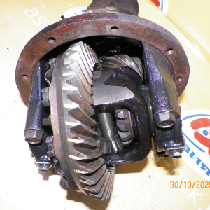 Редуктор TOYOTA KZH100/KZH106/KZH110/KZH116/KZH120/KZH126/KZJ90/KZJ95/KZN185 R 41/10. (４．１００). С моста. 41110-26150.