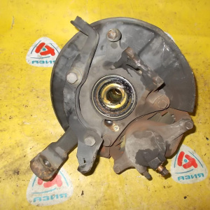 Ступица Toyota LH178/KZH106 Hiace/Regius Ace перед, лев ABS 4WD