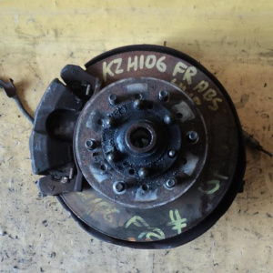 Ступица Toyota LH178/KZH106/KCH16/KZH116/KZH126/KZH138/VCH16/VCH28/RCH18/RCH19/RCH28/KCH46/RCH47 Hiace/Regius Ace перед, прав 4WD ABS. В сборе. 43201-26020. 4