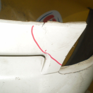 Бампер NISSAN Serena C24 '2001-2005 перед дефект