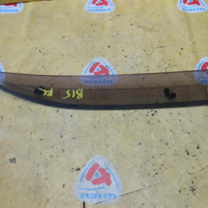 Ветровик NISSAN Sunny B15 зад, лев