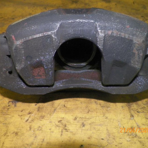 Суппорт HONDA RA6/RA7/RA8/RA9 Odyssey перед, лев