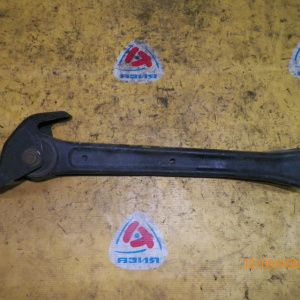 Рычаг SUZUKI TD54W/TD94W/TDA4W Escudo/Grand Vitara зад, лев н продольный.