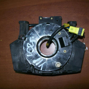 Шлейф подрулевой NISSAN Y11 '2001-2005 фишки обрезаны