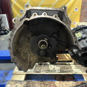 МКПП Mitsubishi 4D32 Canter 2WD D29 ,5ступая, 14 зуб ,ДЕФЕКТ КОЛОКОЛА ME602639