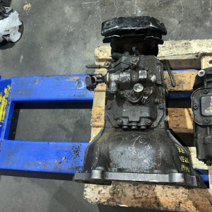 МКПП Mitsubishi 4D32 Canter 2WD D29 ,5ступая, 14 зуб ,ДЕФЕКТ КОЛОКОЛА ME602639