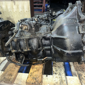 МКПП Mitsubishi 4D32 Canter 2WD D29 ,5ступая, 14 зуб ,ДЕФЕКТ КОЛОКОЛА ME602639