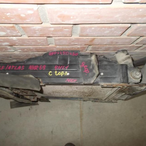 Радиатор охлаждения ISUZU Elf NHR69 4HL1 m/t (с горл.)(450/450/30) дефект трубки на расширитель