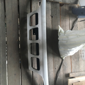 Решетка радиатора TOYOTA Dyna XZU304