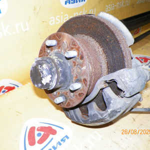 Балка ISUZU ELF NHR69C F В сборе со ступицами и рулевой тягой. 6 шпилек. Один суппорт на ступицы. Растояние от центра рессоры до центра рессоры-69см.