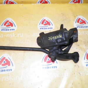 Рулевой редуктор ISUZU Elf NHR69C С тягой рулевой.