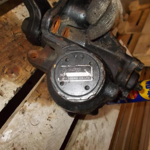 Рулевой редуктор ISUZU Elf NHR69C С тягой рулевой.