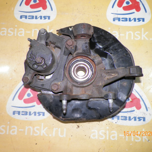 Ступица Toyota ZZT231 Celica 2ZZ-GE перед, прав 2WD ABS. В сборе. Многорычажная подвеска. super strut 43211-20330.