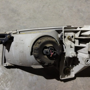 Фара Mazda прав Demio DW3W '1996