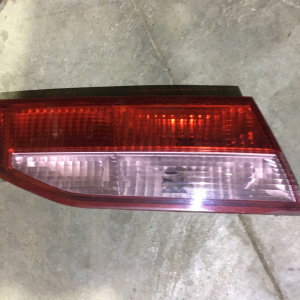 Вставка между стопов HONDA Torneo CF4 '1997-2000L